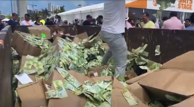 2024y07m31d_214838951