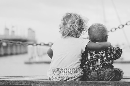 siblings-862967_640