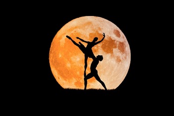 dancing-couple-3156089_1280
