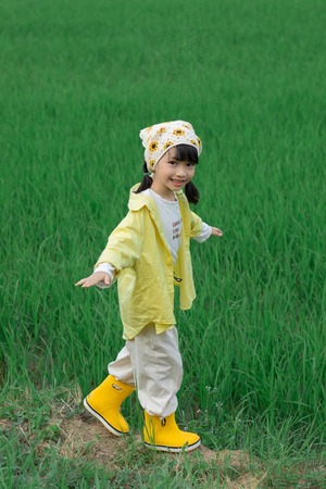 jupilu-little-girl-9444205
