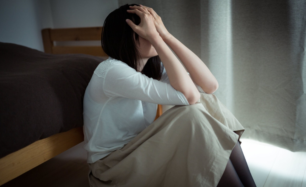 泣きたいのに泣けないときは 心理カウンセラー 野村香英 泣きたいのに泣けないときは 心理カウンセラー 野村香英