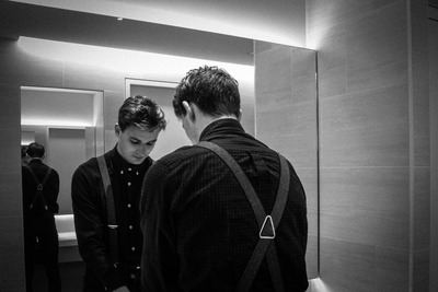 photo-1567612582151-2ba98143c934