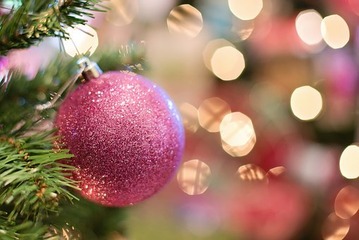 christmas-ornament-1823940__340[1]