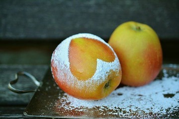 apple-1940815__340[1]