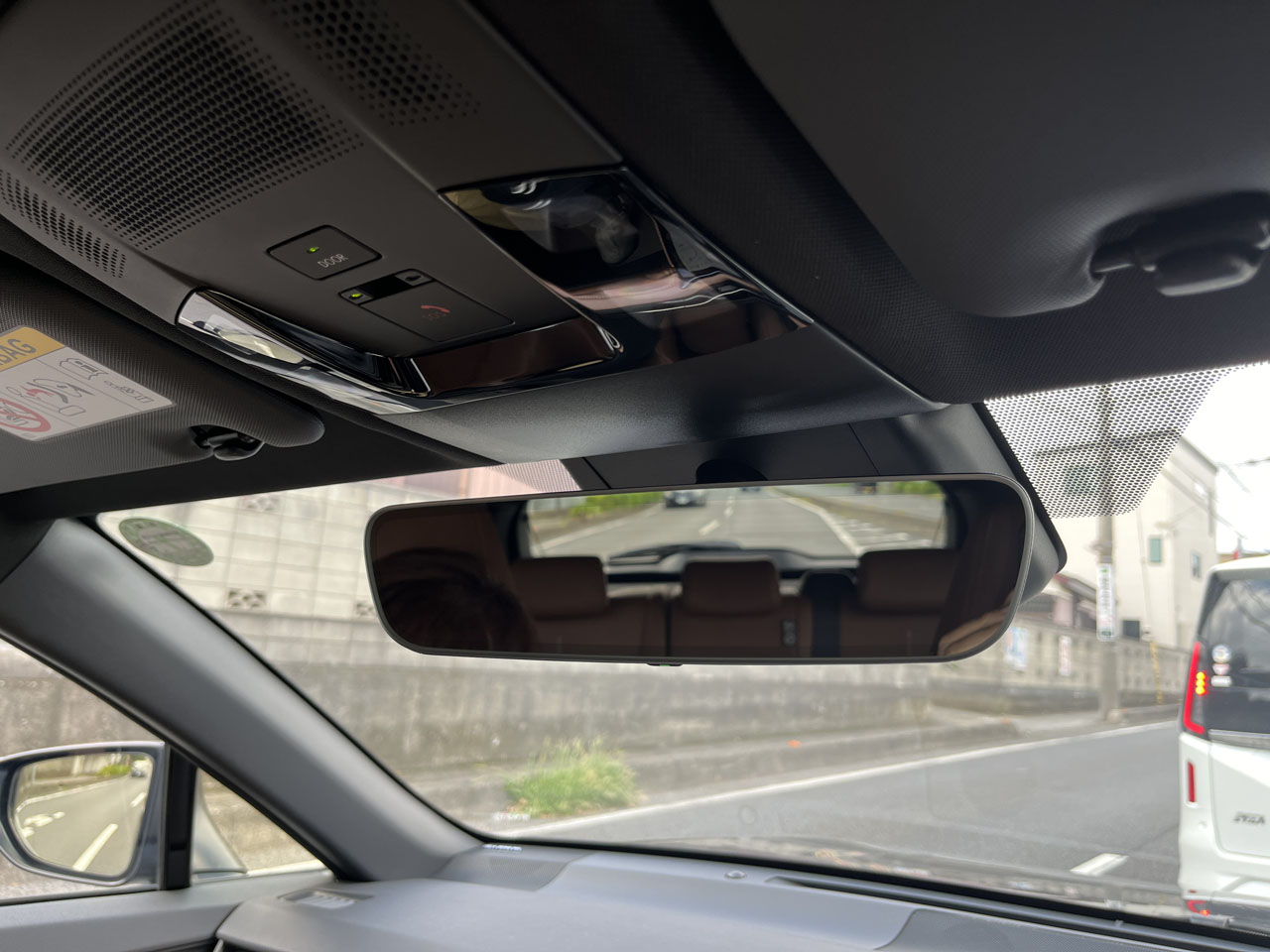 レクサスLBXにアルパインのデジタルインナーミラーを付けた : Salaryman C3