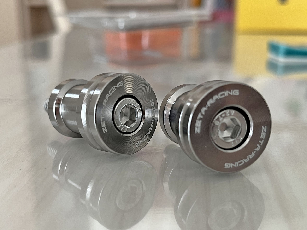 MT-09 SPにスイングアームスプールを付けた : Salaryman C3