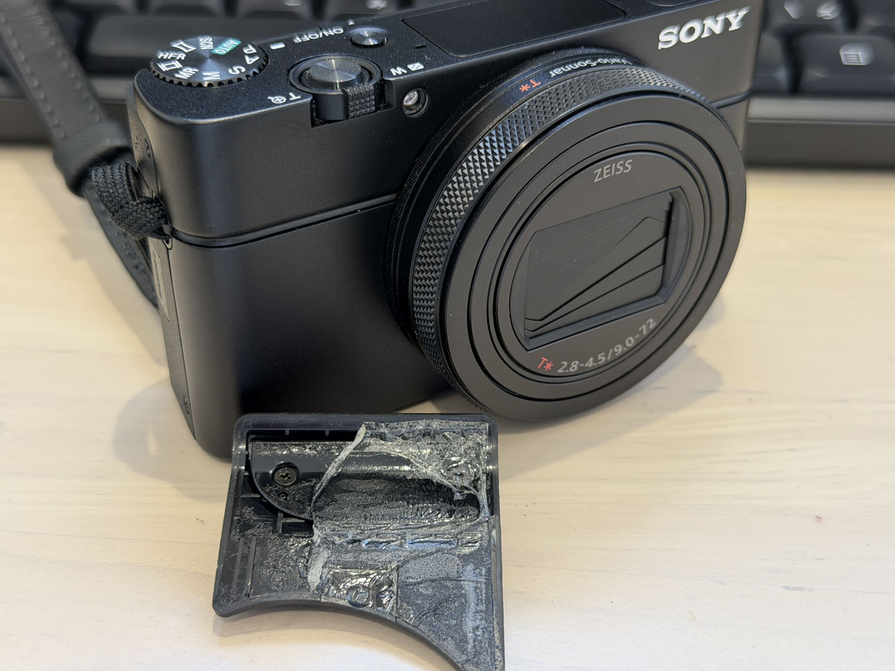 rx100m7 純正グリップ付き ソニー DSC-RX100M7にJJCハンドグリップを付けた : Salaryman C3