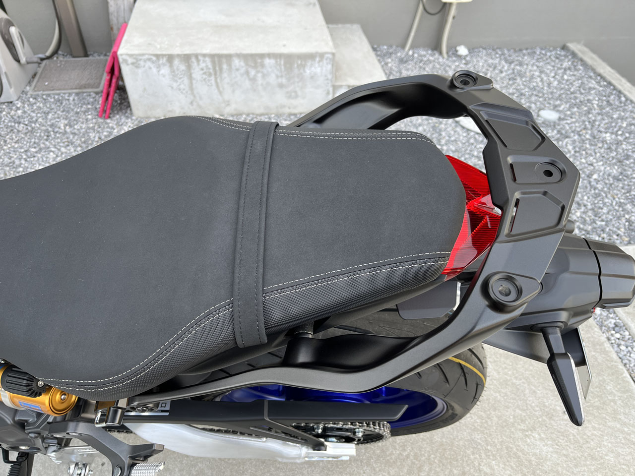 MT09 リアキャリア MT-09('14.4～) MT09 / XSR900 タンデムグリップ付きキャリア+