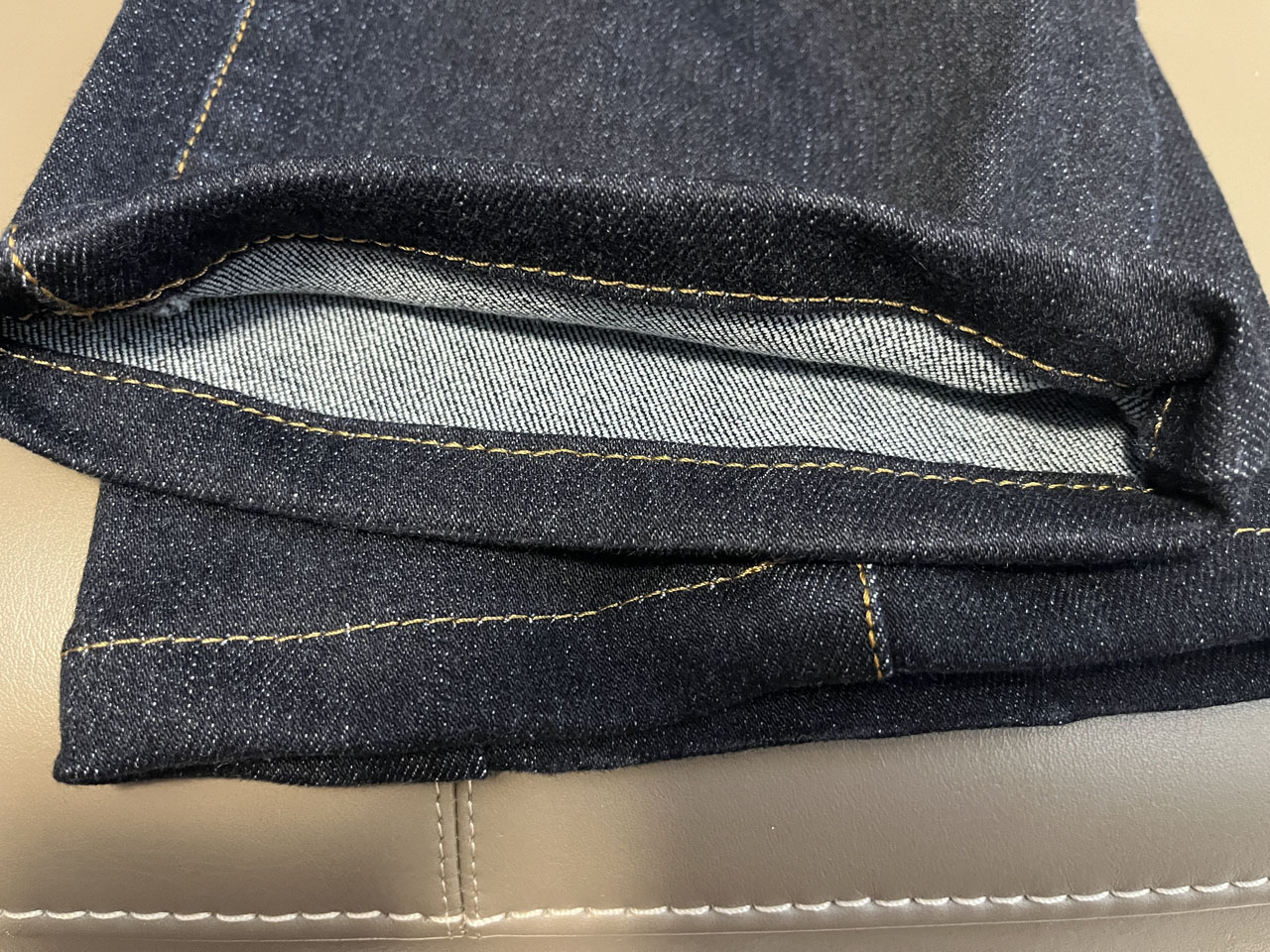 クシタニ エクスパンドコーデュラデニムの裾を再仕上した件 : Salaryman C3