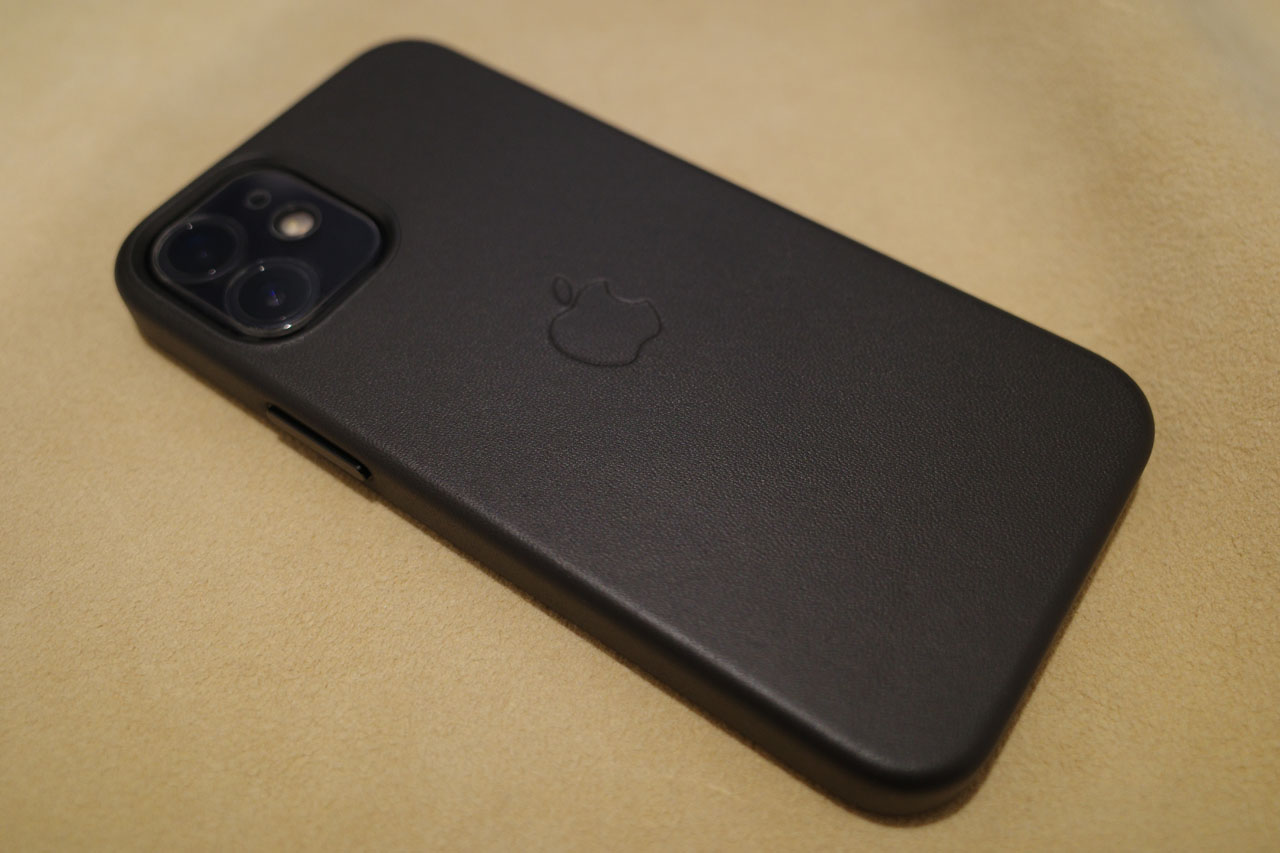 iPhone 12 mini ブラック 64 GB ＋純正レザーケース ブラック
