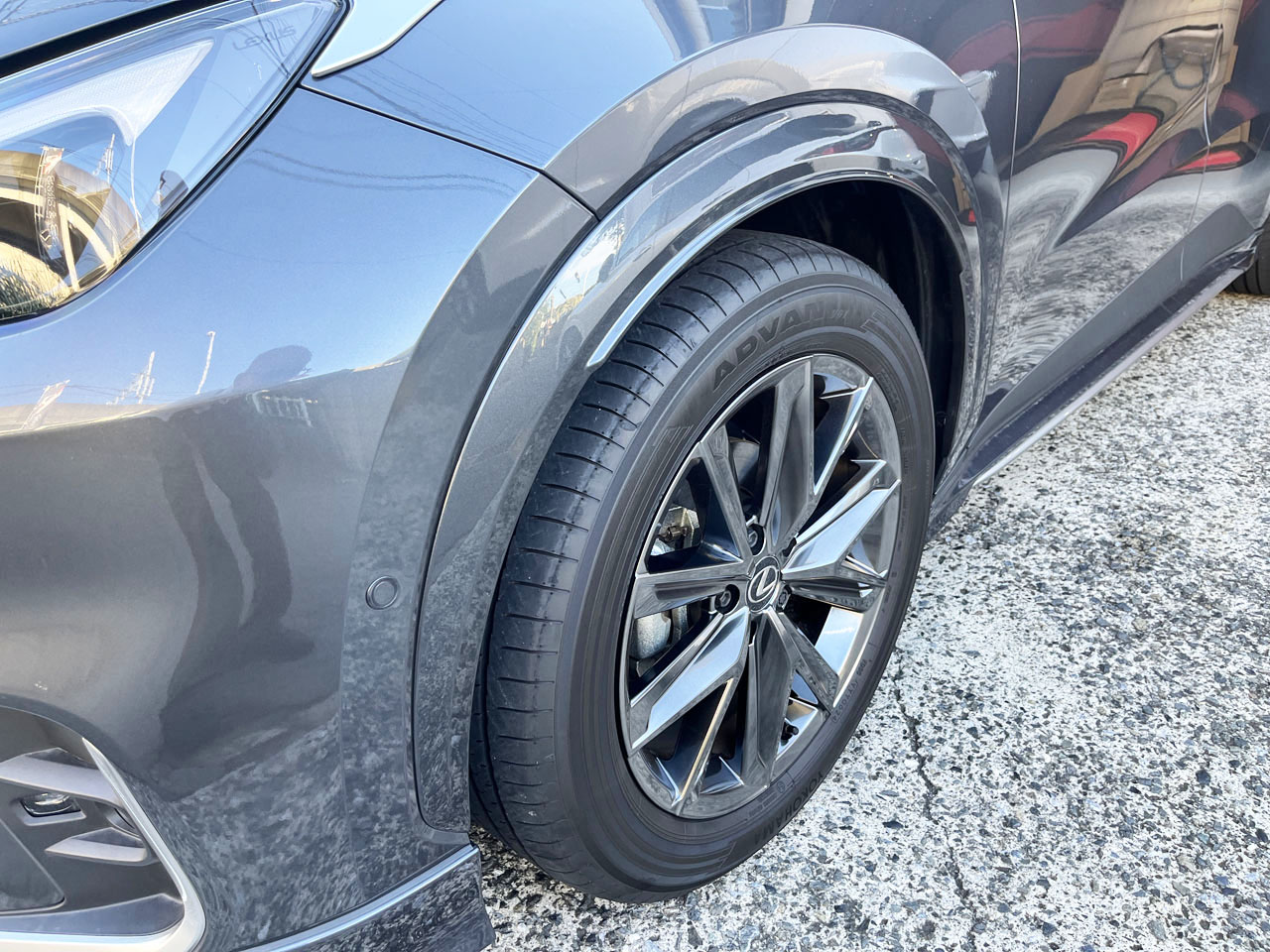 RAV4令和6年車外し純正フロントフェンダー ロアモール アーチ