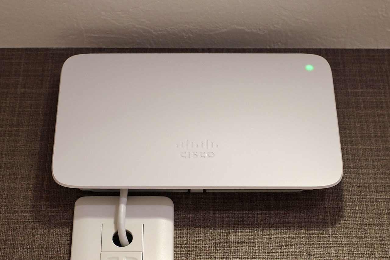 【美品】 Cisco Meraki Go GR10