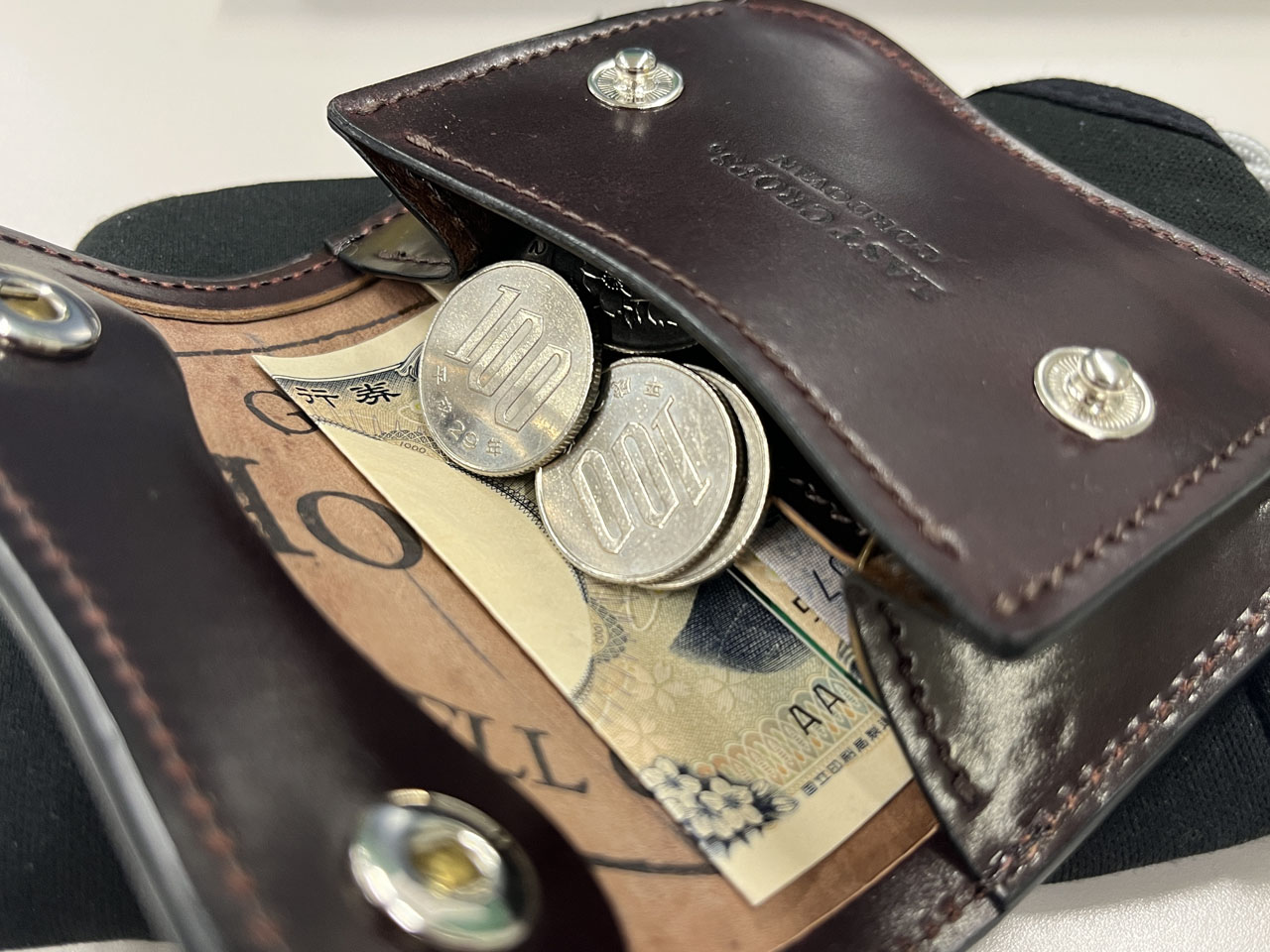 革財布を過保護にしてしまう【ラストクロップス LCタング