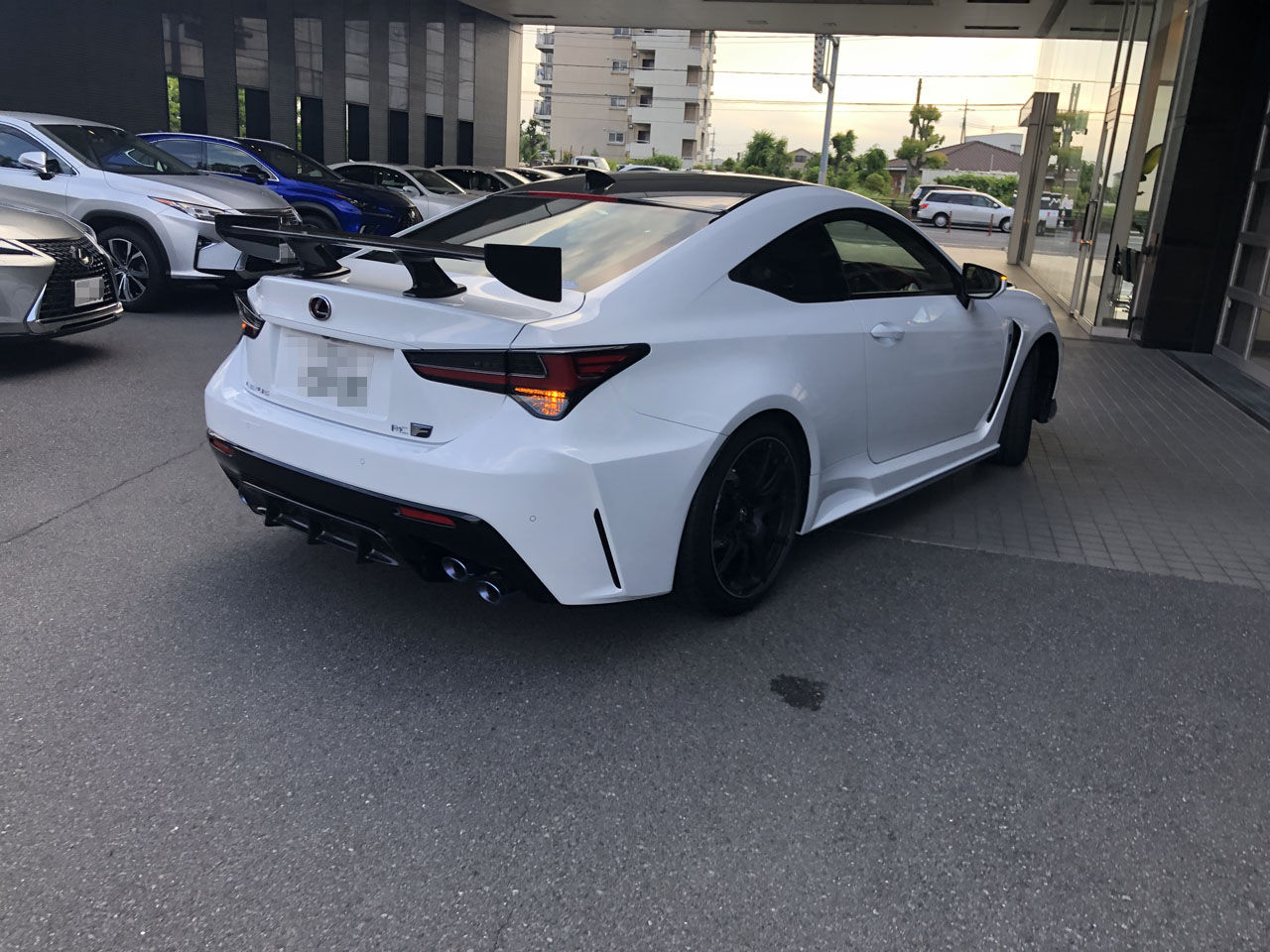 レクサスrc F Performance Package試乗と Salaryman C3 レクサスrc F Performance Package試乗と Salaryman C3
