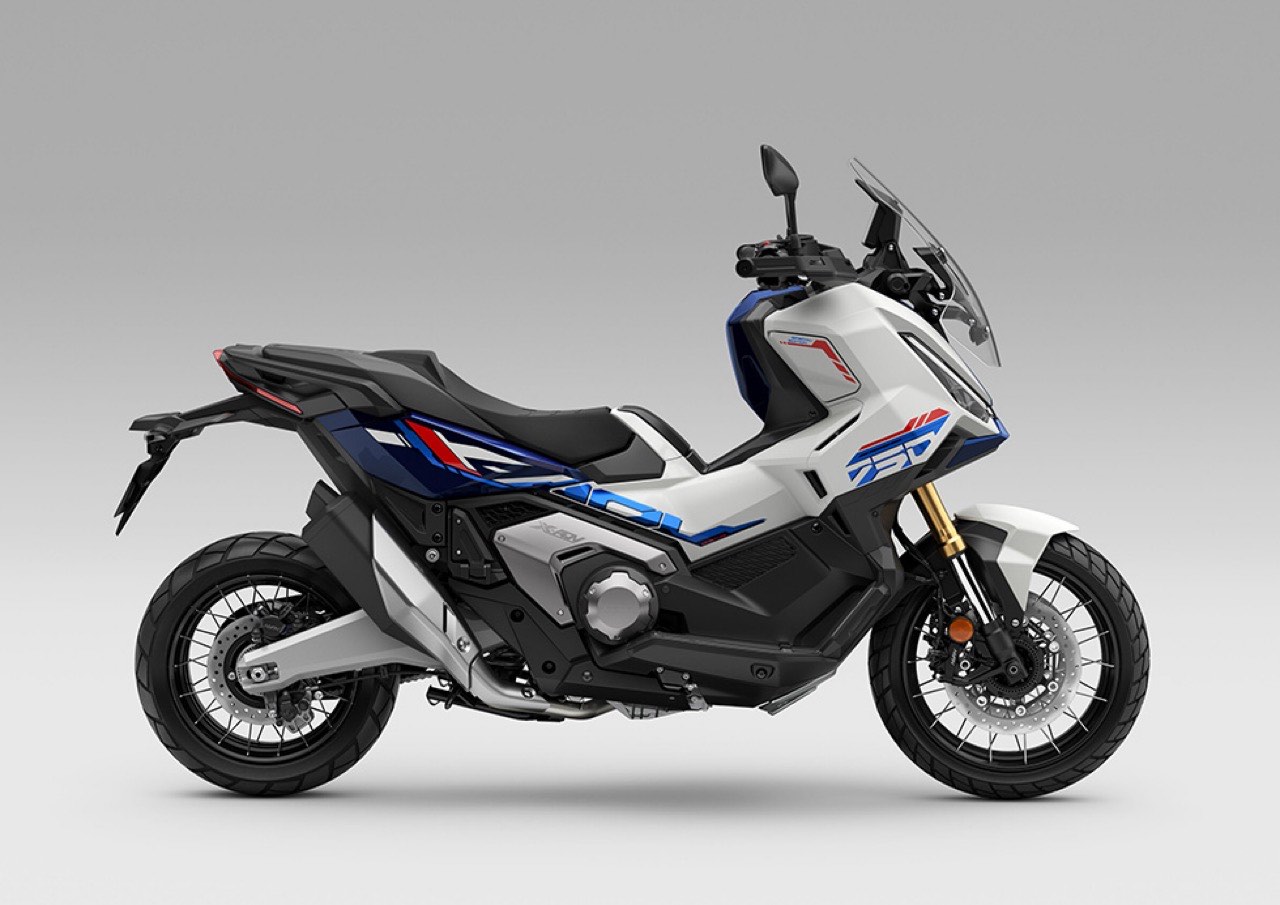 ホンダ X-ADV RH21（2025年モデル）に1年・10000Km乗った感想と2026年