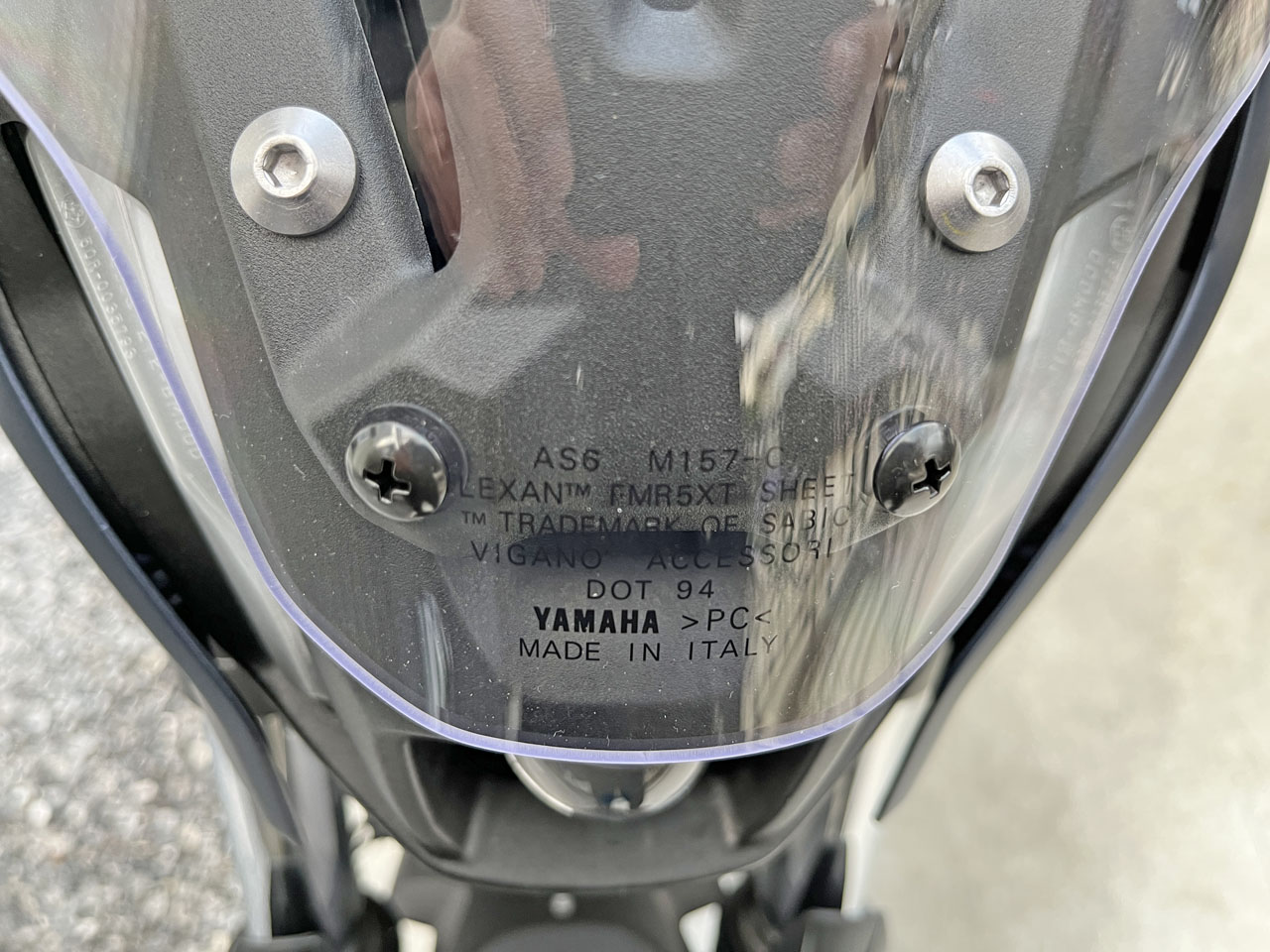 MT-07のスクリーンを交換 【ワイズギア ミドルスクリーン