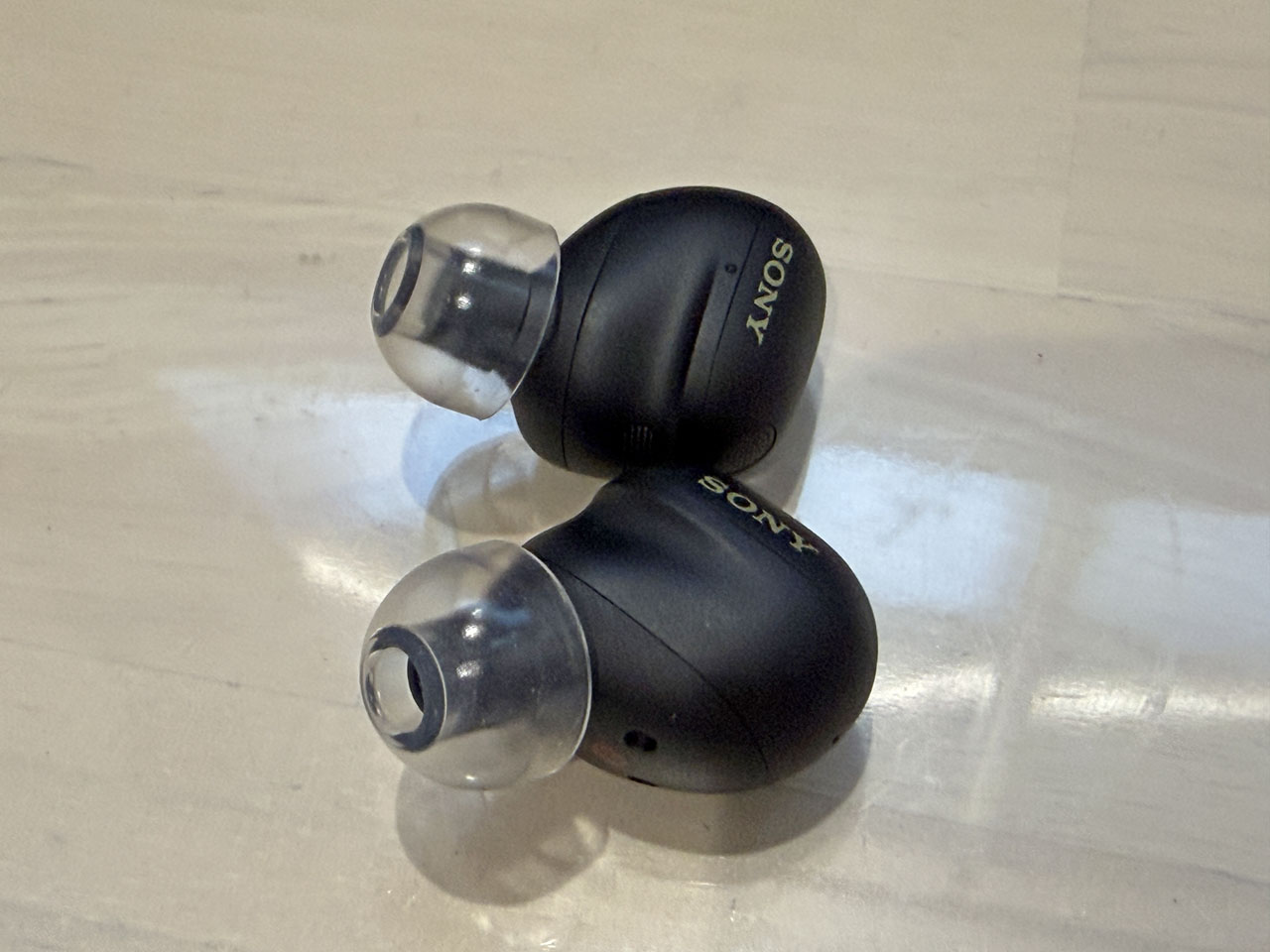 イヤホン SONY WF-1000XM6 + SednaEarfit Crystal 2 Amazon.com: AZLA SednaEarfit Crystal Standard 2 - Earbud Tips for