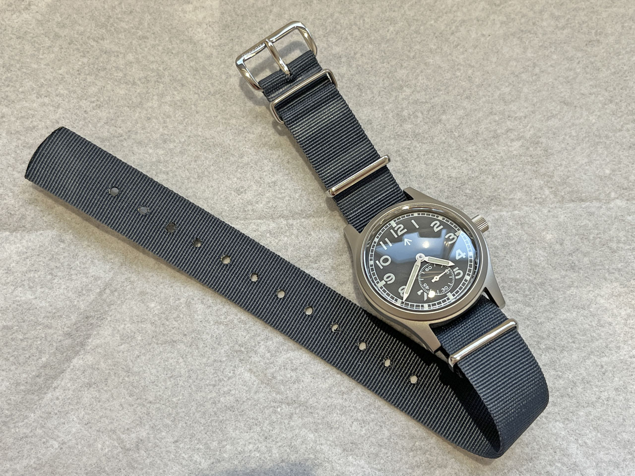 MWC Dirty DozenにPhoenix NATO G10ストラップを付けてみた : Salaryman C3