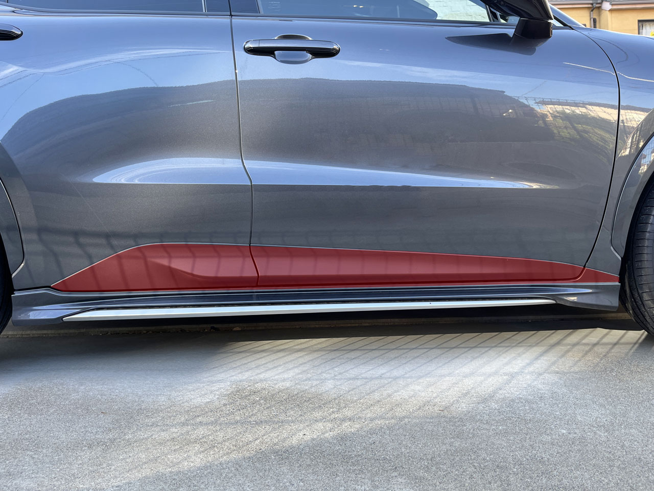 レクサスLBXのフェンダーアーチモールをボディ同色にした : Salaryman C3