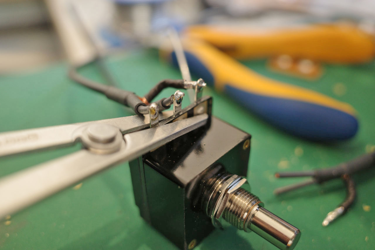 SV-2A3のボリュームを東京光音のCP2508に交換してみた SV-2A3のボリュームを東京光音のCP2508に交換してみた