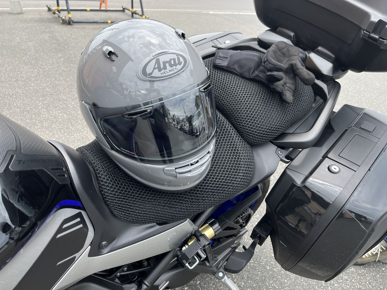 Arai Astro GX レビュー : Salaryman C3 Arai Astro GX レビュー : Salaryman C3