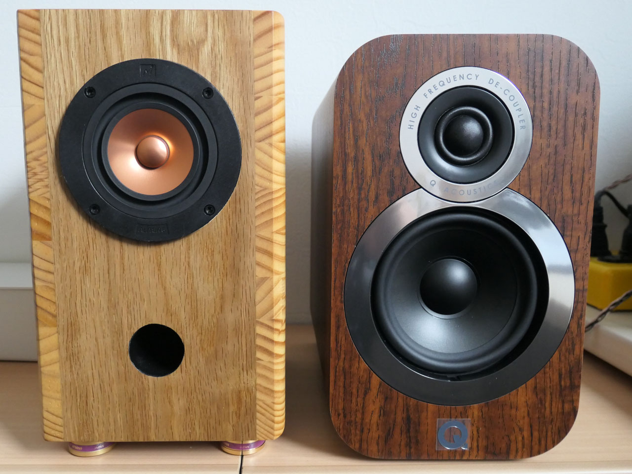 スピーカー・ウーファー Q acoustics 3010i m_qacoustics-3010-black-pair_1
