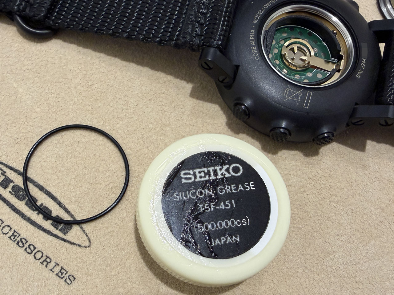 SUUNTO CORE ALPHA STEALTHの電池交換(2回目) : Salaryman C3 SUUNTO CORE ALPHA STEALTHの電池交換(2回目) : Salaryman C3