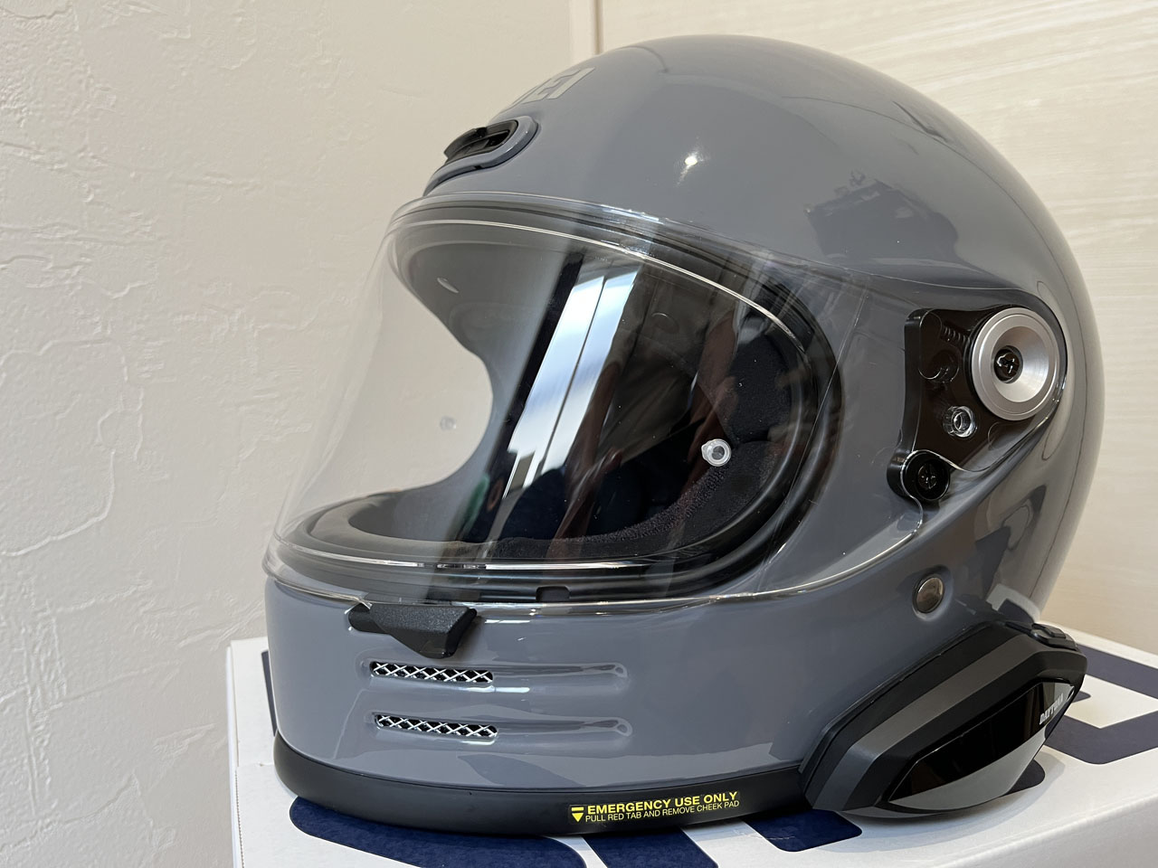 インカムを付けたヘルメットの風切り音がうるさい : Salaryman C3