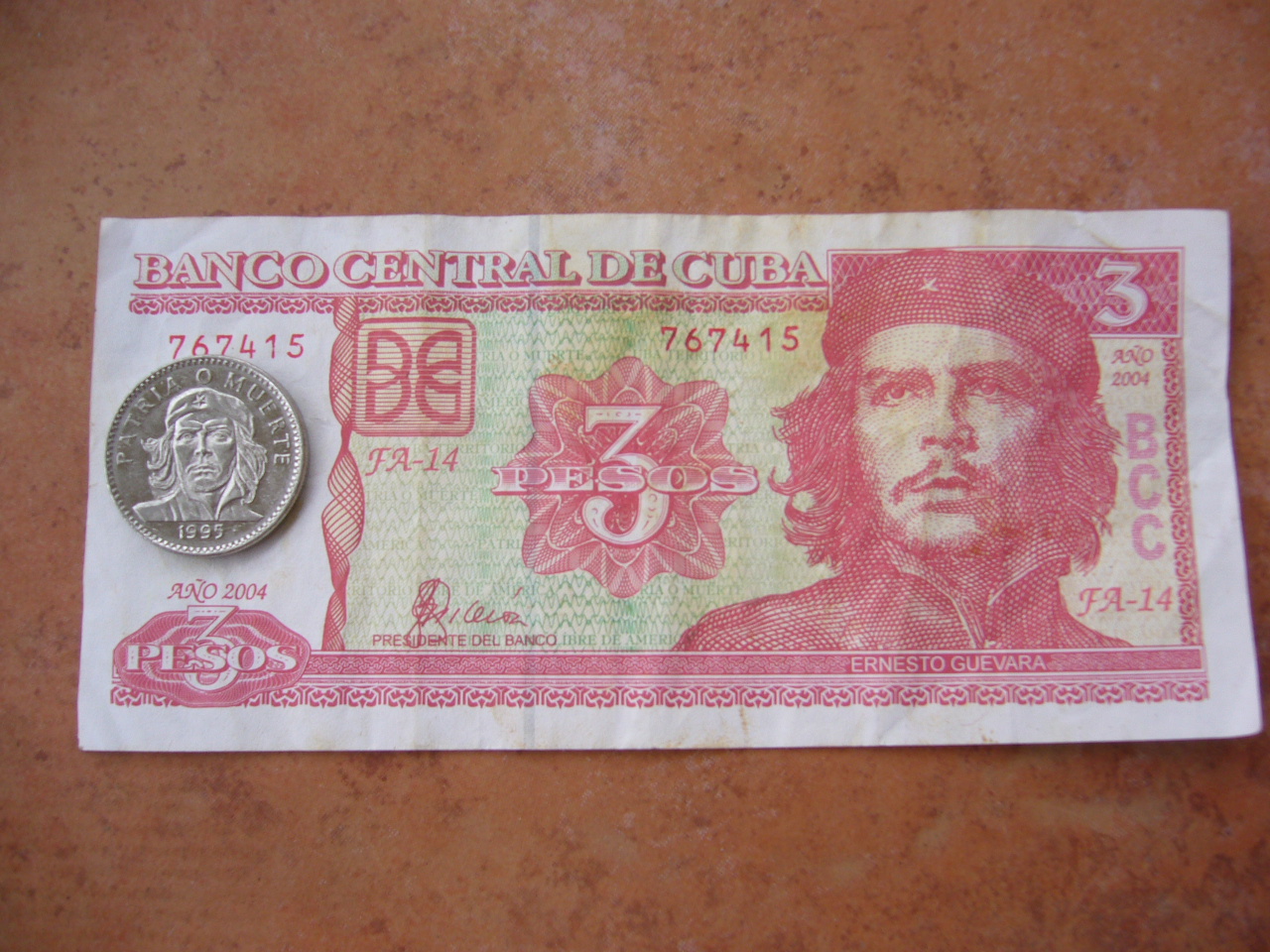 チェ ゲバラのお金 Cuba キューバ からbuenas