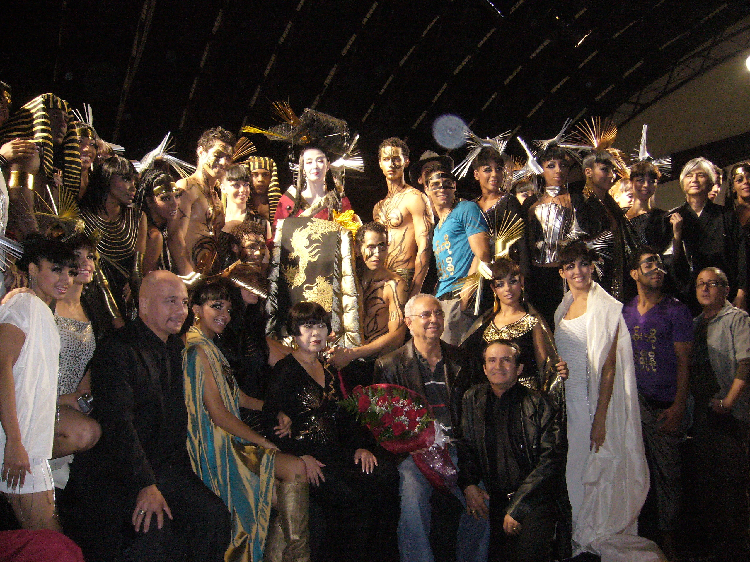 ファッション ショー Cuba キューバ からbuenas