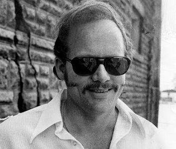 映画 キル ザ ギャング 36回の爆破でも死ななかった男 フロム おっさん