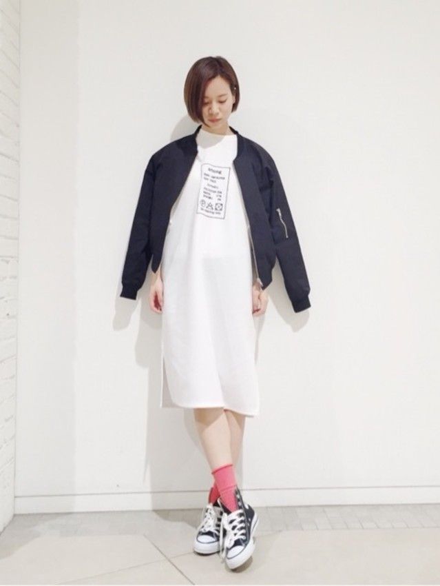 白のスウェットワンピースコーデ Cbk Girls 大人ガールズのためのファッションマガジン 白のスウェットワンピースコーデ Cbk Girls 大人ガールズのためのファッションマガジン