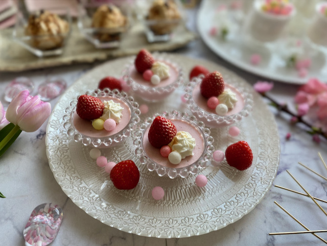 いちごのムースとホワイトチョコレートのレシピ