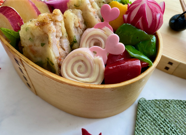 お弁当のすき間埋めにもおすすめ くるくるチーズ魚肉ソーセージ 素敵アイディアです ローマのおいしい生活in東京 Powered By ライブドアブログ お弁当のすき間埋めにもおすすめ くるくるチーズ魚肉ソーセージ 素敵アイディアです ローマのおいしい生活in東京 Powered By ライブドアブログ