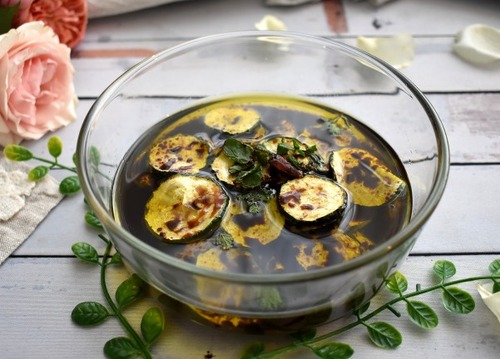 画像⑦イタリアの保存食・ズッキーニのスカペーチェ