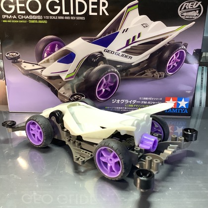 geo_glider_02