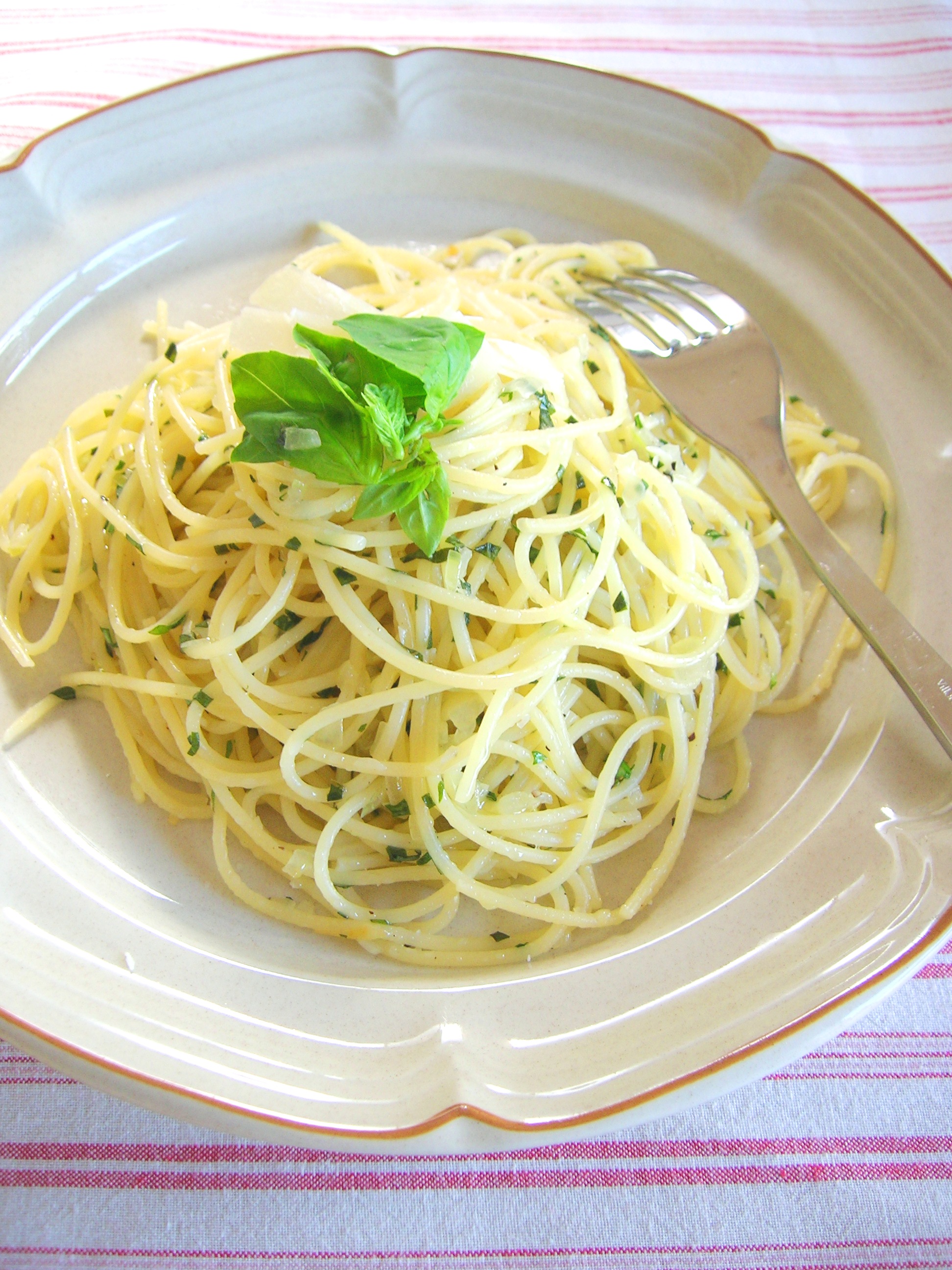 生バジルパスタ 家ごはん お試しあーれ