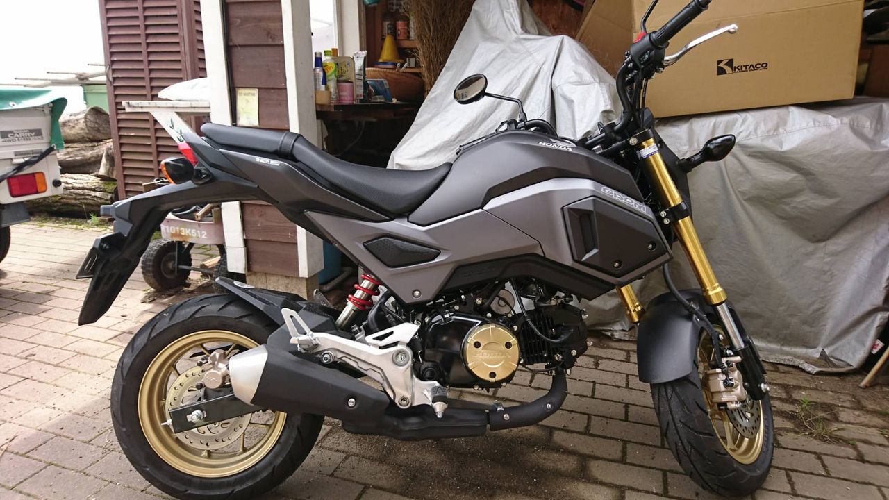 純正のシート分解してベース取り出して移植してもらったぞーって話 Z900rsと共に 愛車はグロム Z900rs 純正のシート分解してベース取り出して移植してもらったぞーって話 Z900rsと共に 愛車はグロム Z900rs