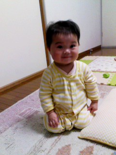 正座をする赤ちゃん 原因不明の痛みや病気を改善するたった3つの秘訣 正座をする赤ちゃん 原因不明の痛みや病気を改善するたった3つの秘訣