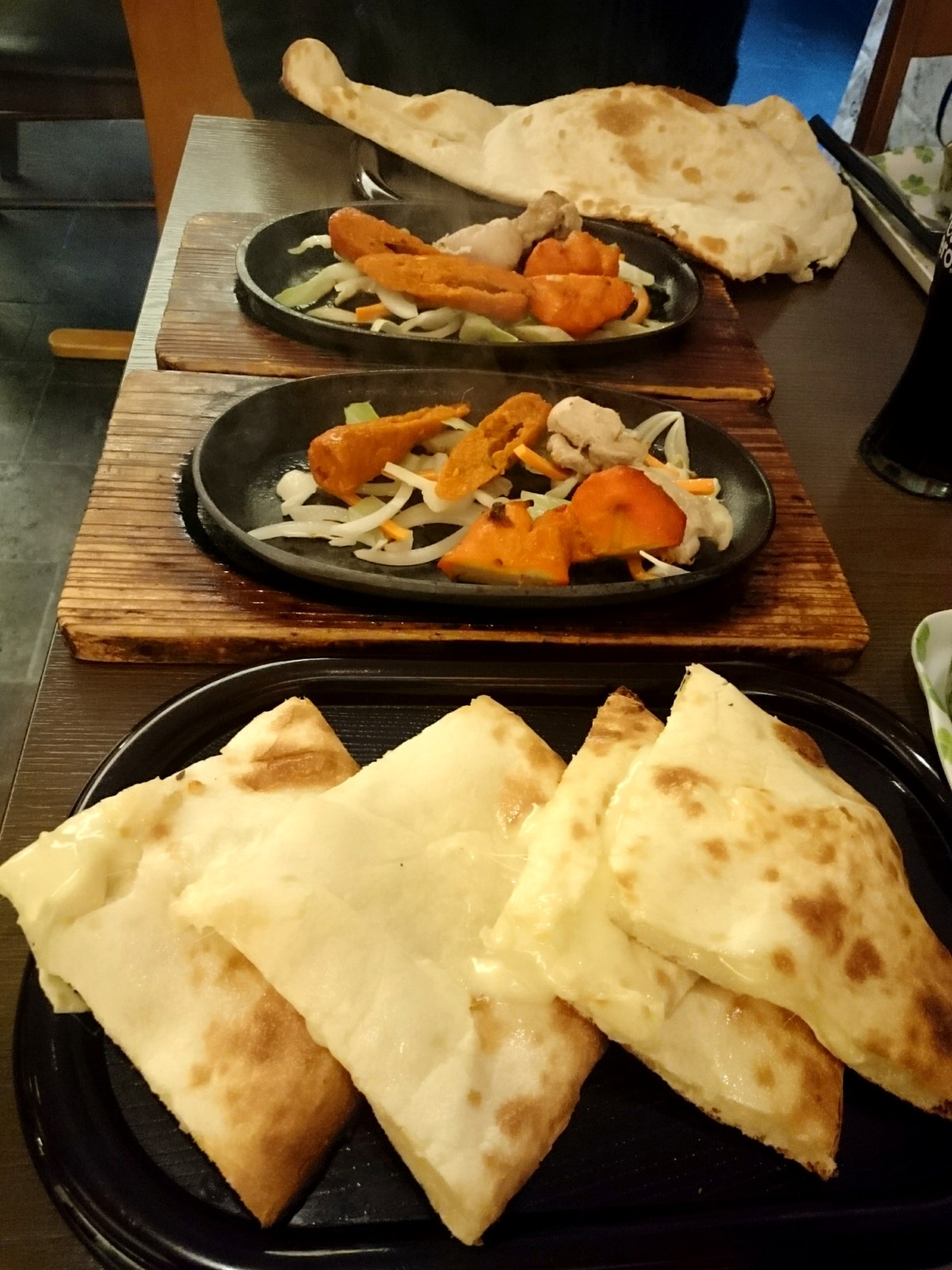スパイシーキング 三重県津市 ナンだかカレーな気分