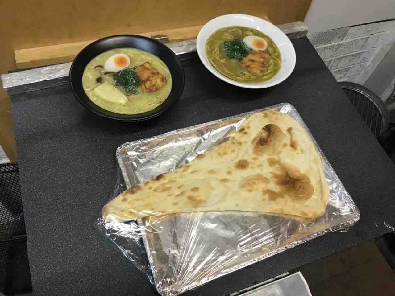 カトマンドゥラーメン 南森町 大阪 カレーラーメンにナンが食べられるお店で味わえるネパールカレーラーメン 閉店 大阪 福岡カレーステーション