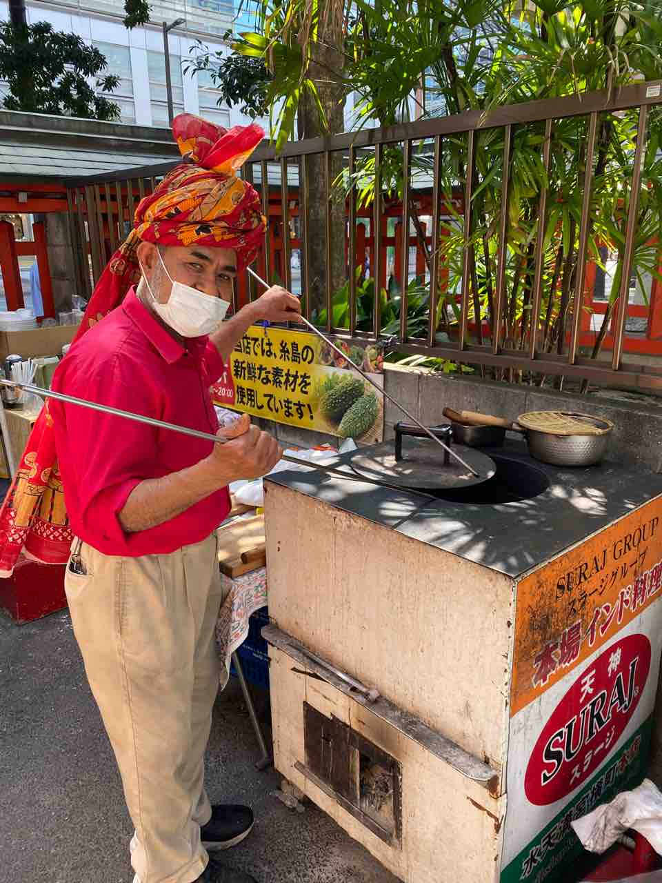 Suraj スラージ 天神 福岡 ワンコインカレー弁当 0円マサラチャイ 水鏡天満宮前でインドなテイクアウトは魅力的でリーズナブル インド料理スラージ天神本店 大阪 福岡カレーステーション Suraj スラージ 天神 福岡 ワンコインカレー弁当 0円マサラチャイ 水鏡天満宮前でインドなテイクアウトは魅力的でリーズナブル インド料理スラージ天神本店 大阪 福岡カレーステーション