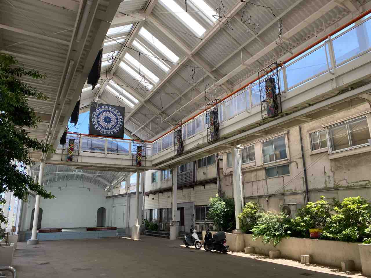 らいぶ 宇部新川 山口 世界のユニクロが誕生した宇部中央銀天街近く 宇部市中央町 Coffee Pasta Live で軽やかなカツカレー かふぇれすとらんらいぶ 大阪 福岡カレーステーション