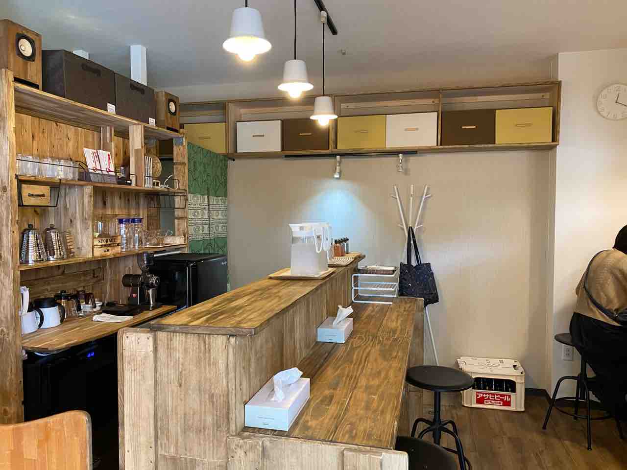 Spade Cafe 門司港 福岡 栄町銀天街の入口でスパイスカレー ちりんちりん豆も販売 門司港レトロ の商店街で味わうワイルドポークビンダルー スペードカフェ スペードカフェ 大阪 福岡カレーステーション