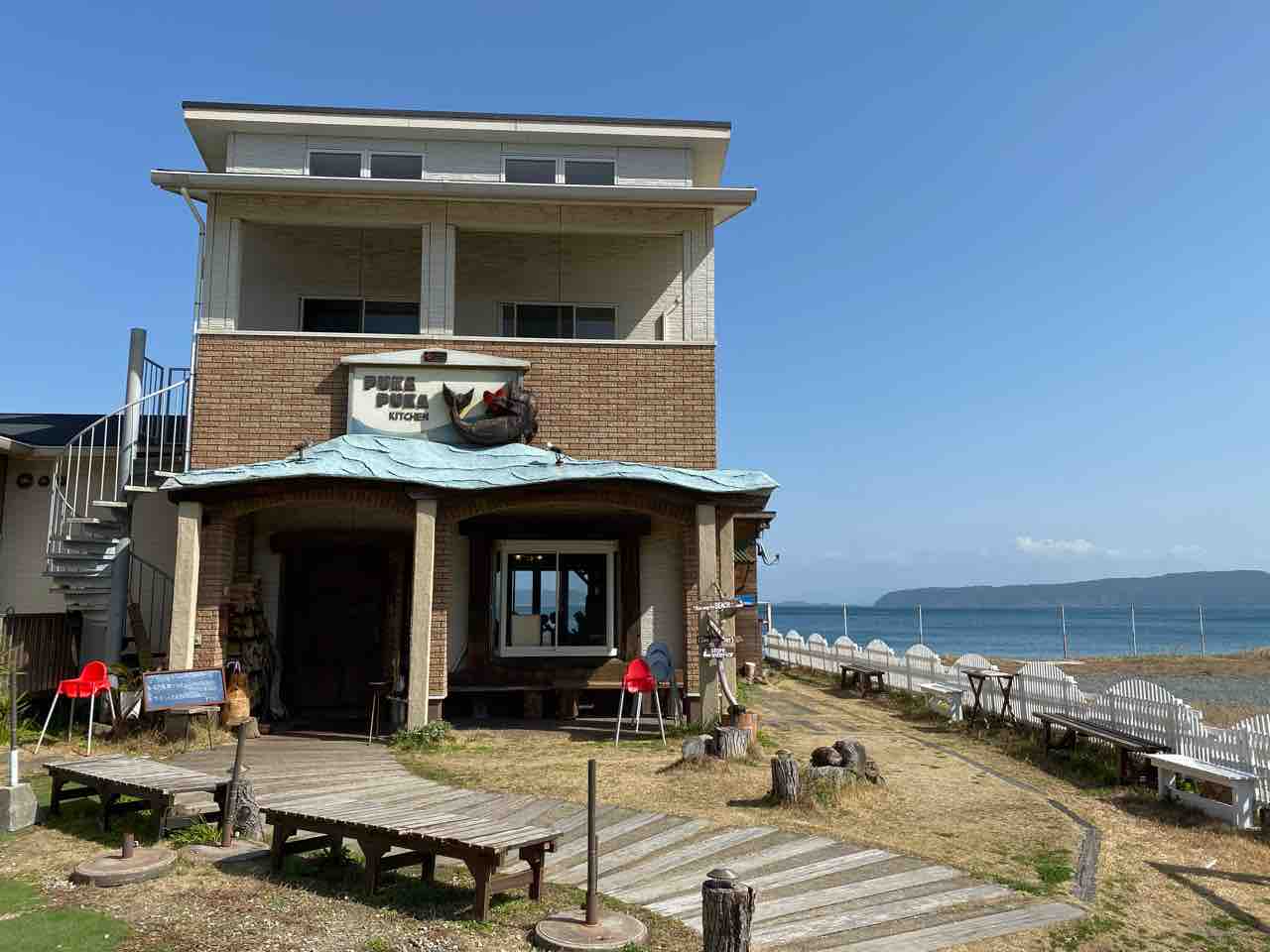 プカプカキッチン 今津 福岡 テラス席は予約必須 海が一望出来る抜群のロケーション 糸島の魅力感じるカレー Puka Puka Kitchen 大阪 福岡カレーステーション プカプカキッチン 今津 福岡 テラス席は予約必須 海が一望出来る抜群のロケーション 糸島の魅力感じるカレー Puka Puka Kitchen 大阪 福岡カレーステーション