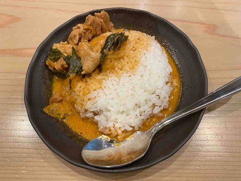 博多おっしょい 中洲川端 福岡 酒場の〆はラヒルのスリランカカレー 川端商店街に新たにオープンした居酒屋でランチにも味わえる激辛スリランカカリー Hakata おっしょい 大阪 福岡カレーステーション