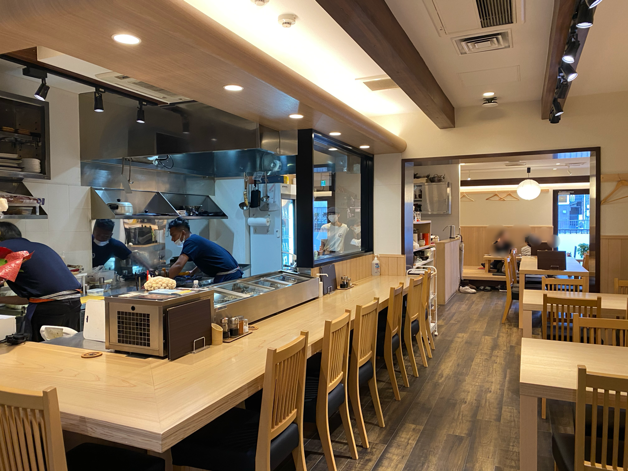 博多おっしょい 中洲川端 福岡 酒場の〆はラヒルのスリランカカレー 川端商店街に新たにオープンした居酒屋でランチにも味わえる激辛スリランカカリー Hakata おっしょい 大阪 福岡カレーステーション