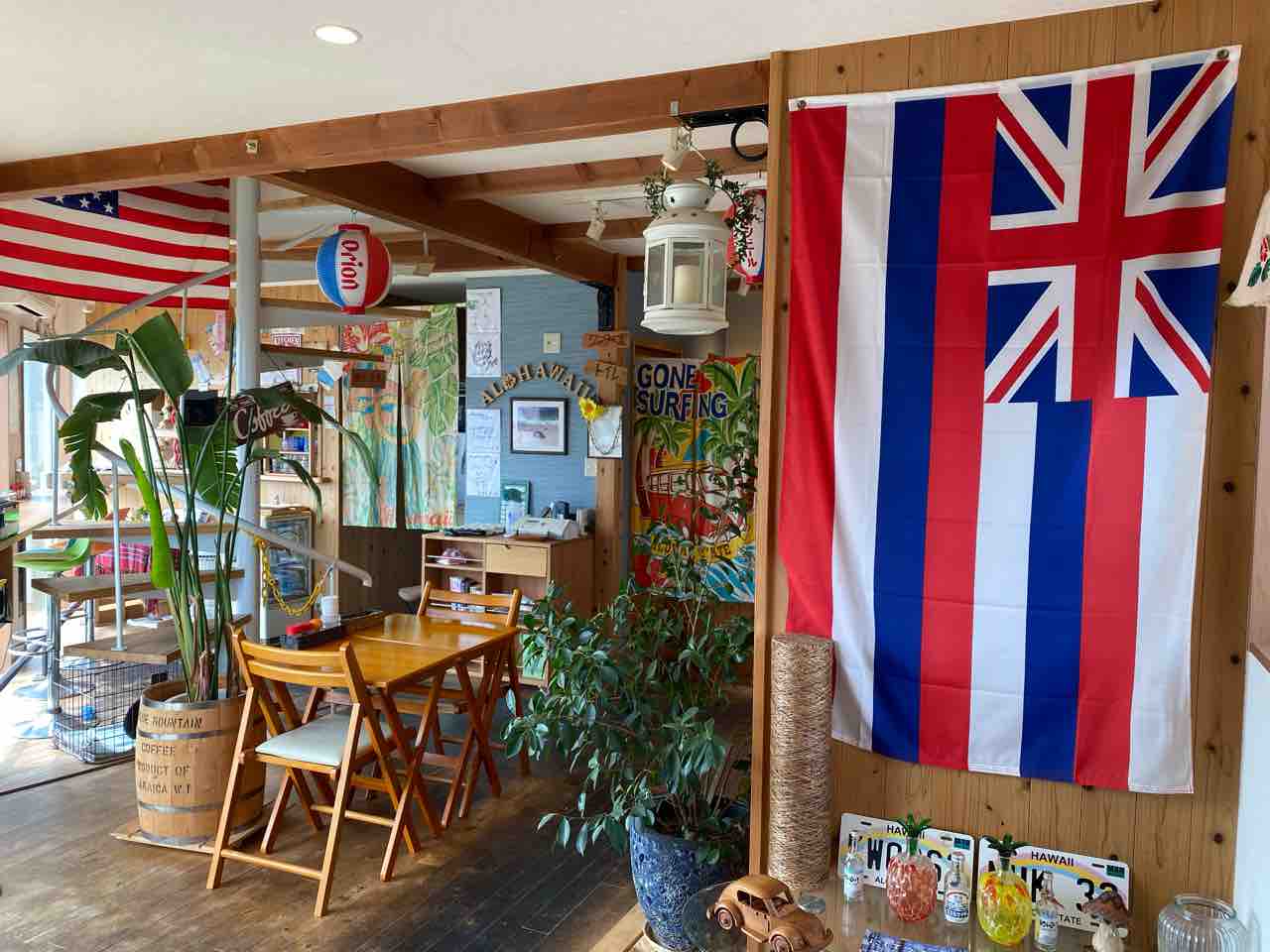 アロハワイ 浦田 福岡 ハワイアンスタイルの海老の旨味が凝縮したシュリンプカレー 飯塚の多国籍料理店で出会える土日限定カレー Cafe 琉球ガラス Alohawaii 大阪 福岡カレーステーション