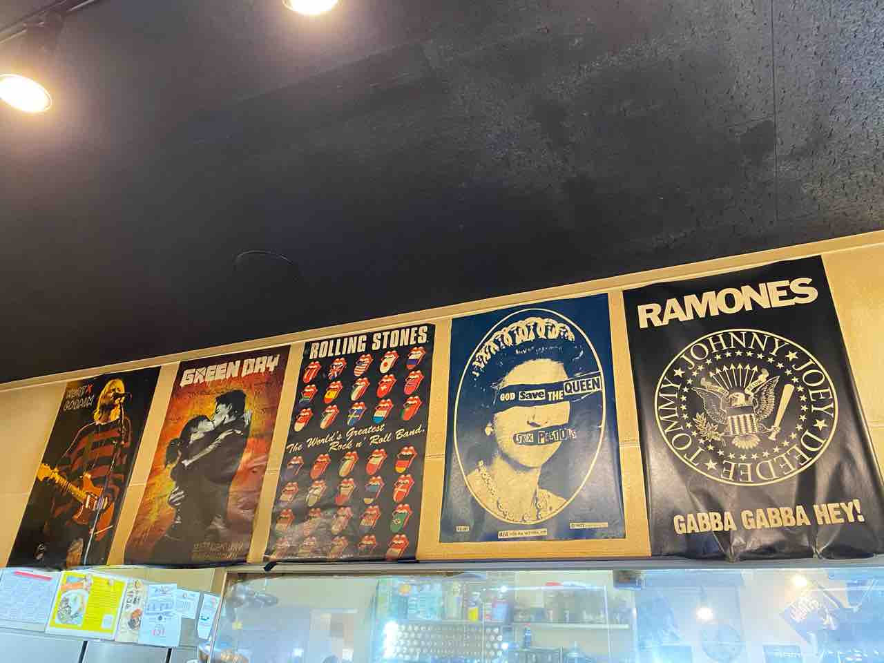カレー屋ロック 小野田 山口 山陽小野田市の人気店 山口らしいコク旨な濃厚さ Rockな男のカツカレー 大阪 福岡カレーステーション カレー屋ロック 小野田 山口 山陽小野田市の人気店 山口らしいコク旨な濃厚さ Rockな男のカツカレー 大阪 福岡カレーステーション