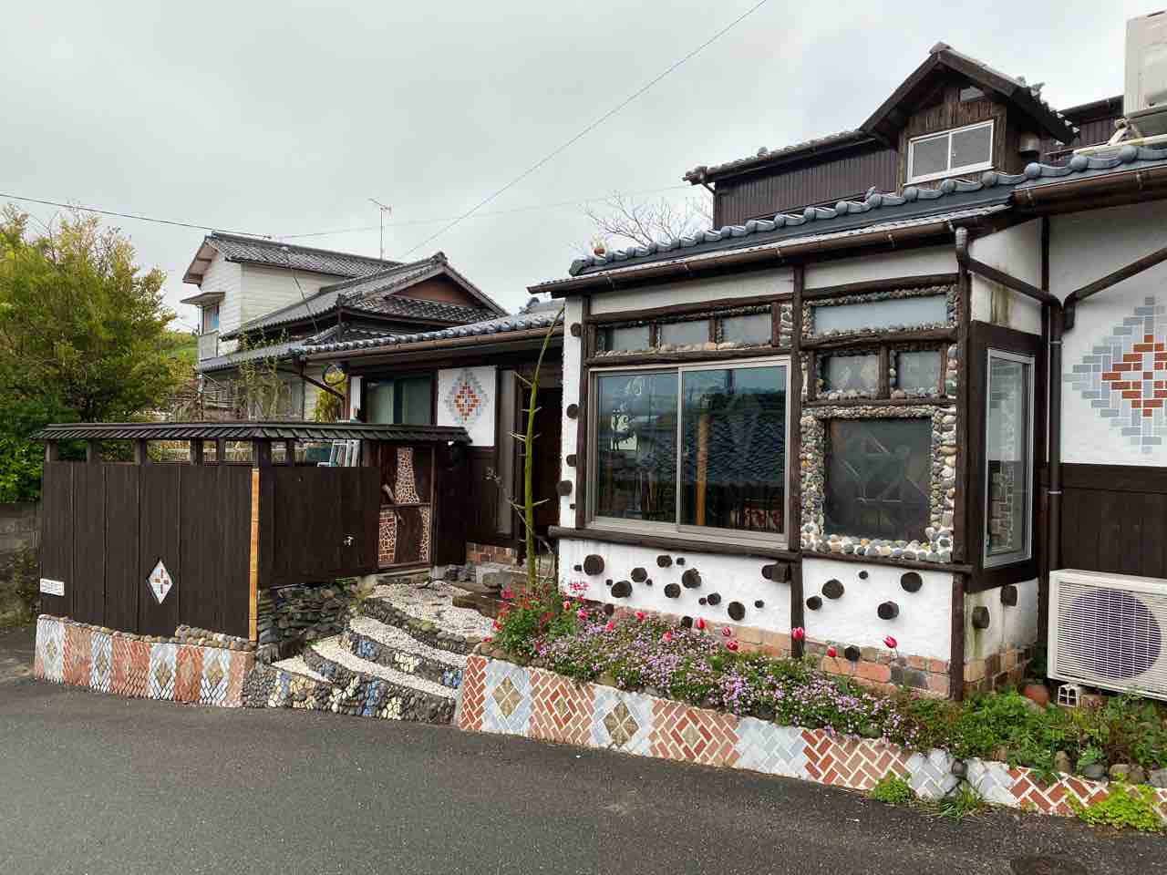 まいこのカレー 福間 福岡 福津市上西郷でニューオープン 異国情緒溢れる空間で味わうスリランカカリー チャイプリン やまんば庵 大正浪漫古民家 総合芸術空間 大阪 福岡カレーステーション